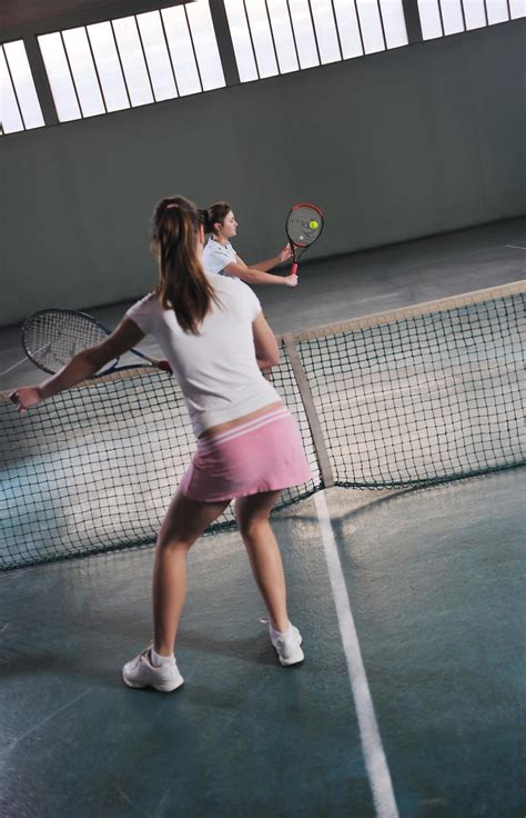 Nude Women Playing Tennis: Sport Amateur Porn 